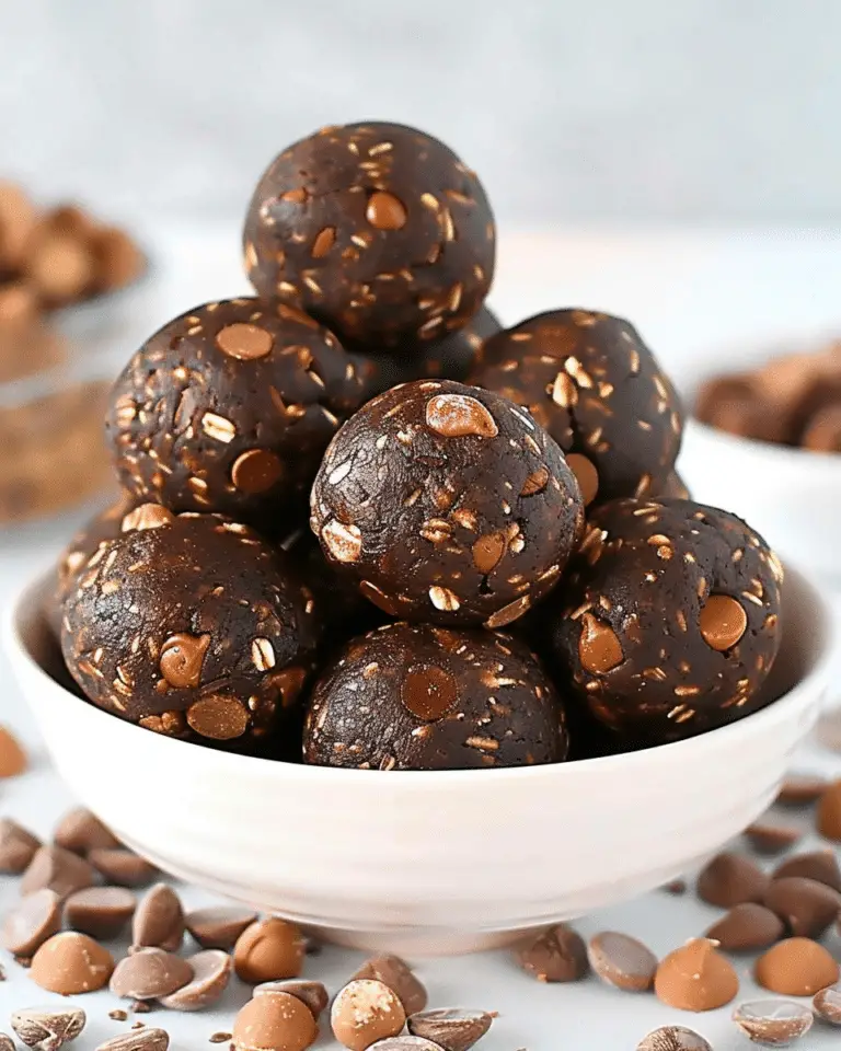 Cocoa Energy Balls (4 Ingredients, No Added Sugar)