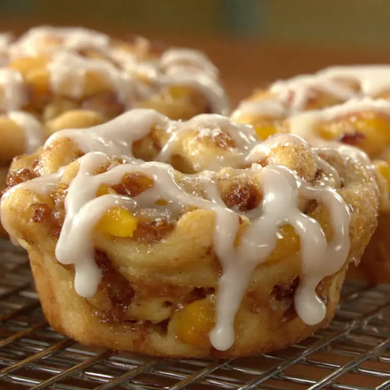 Peach Pie Cruffins