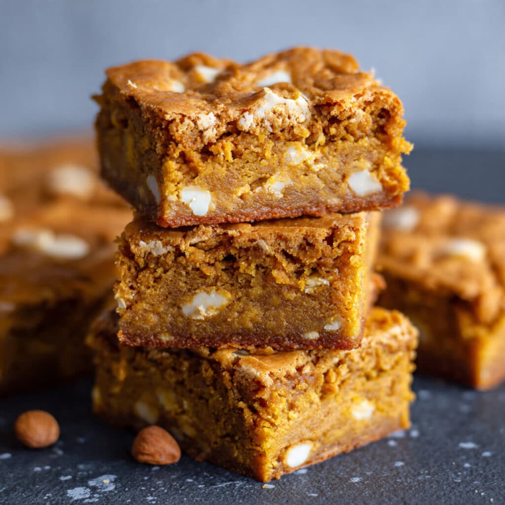 Pumpkin Spice Blondies