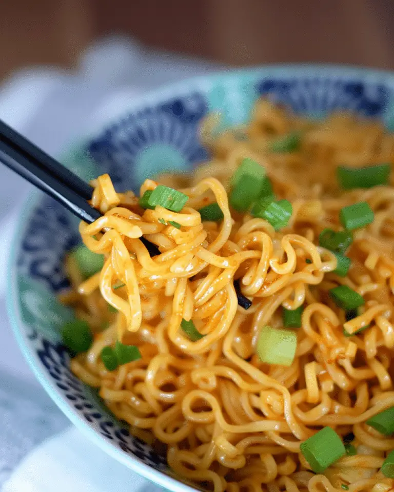 Spicy Sriracha Noodles (Dragon Noodles)