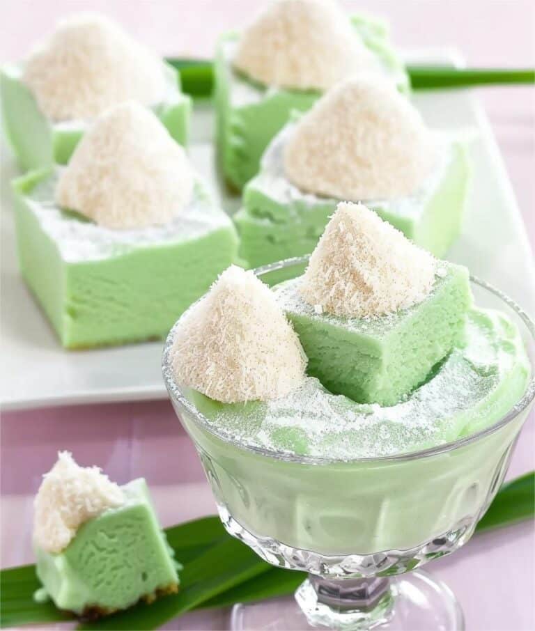Pandan Coconut Custard Fondue (Sangkaya Bai Toey)
