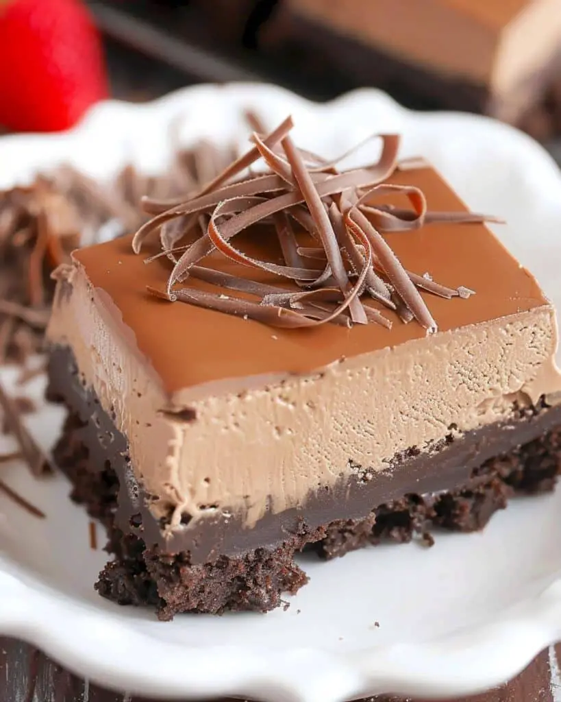 No-Bake Chocolate Nutella Cheesecake Bars