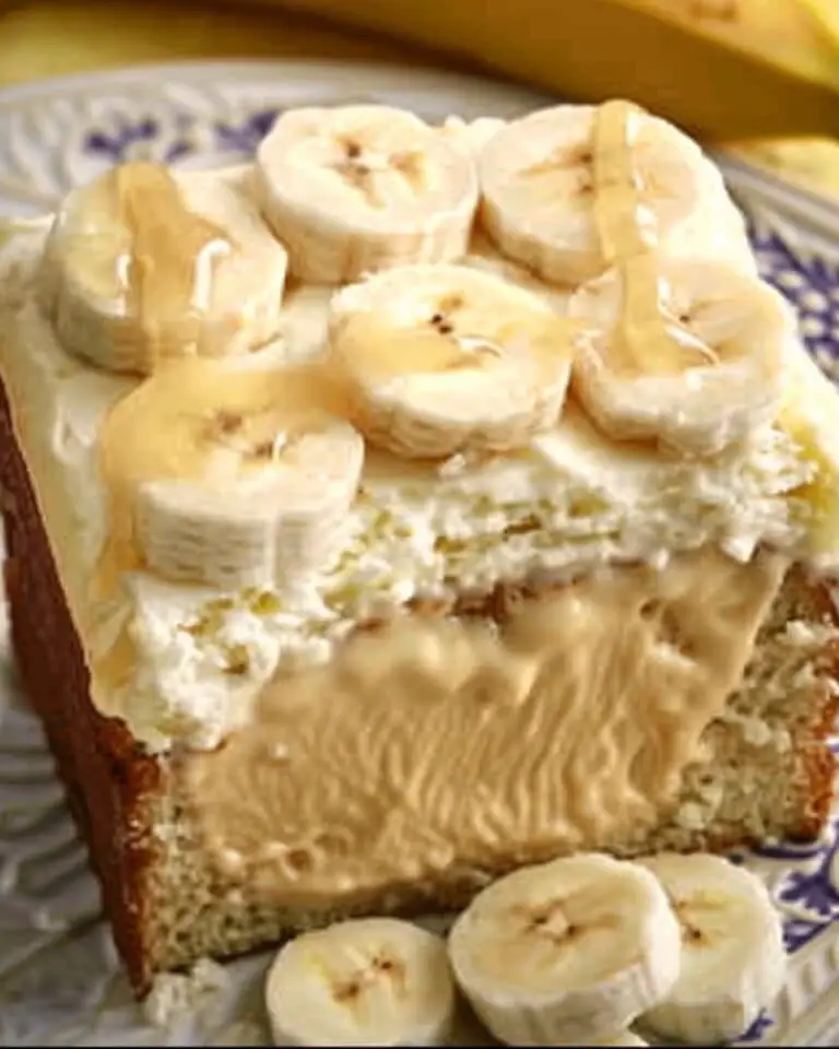 Warm Banana Pudding Pound Cake